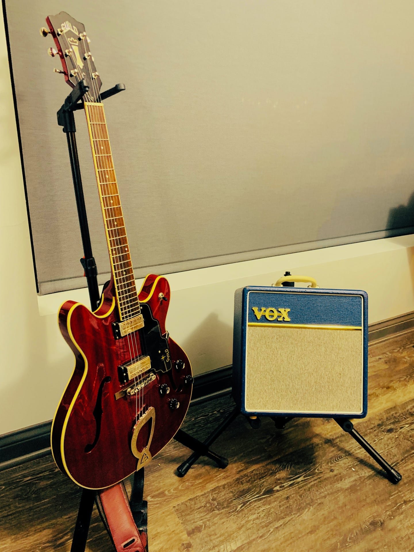 The starfire sitting next to a VOX AC4 small tube amp